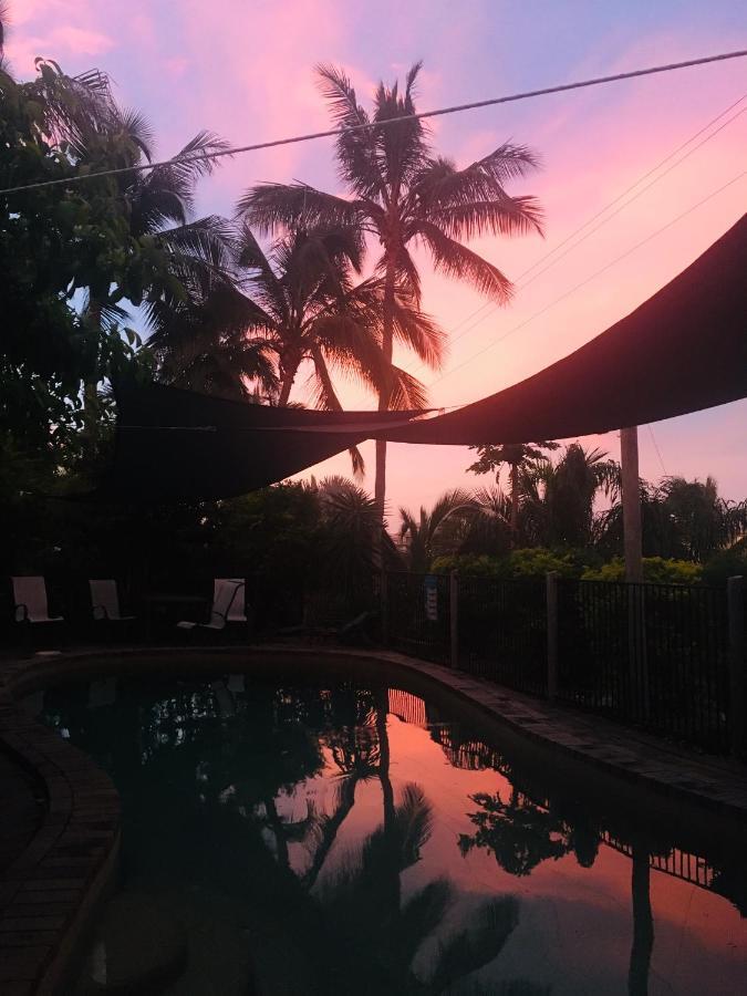 Backpackers By The Bay Hostel แอร์ลีบีช ภายนอก รูปภาพ